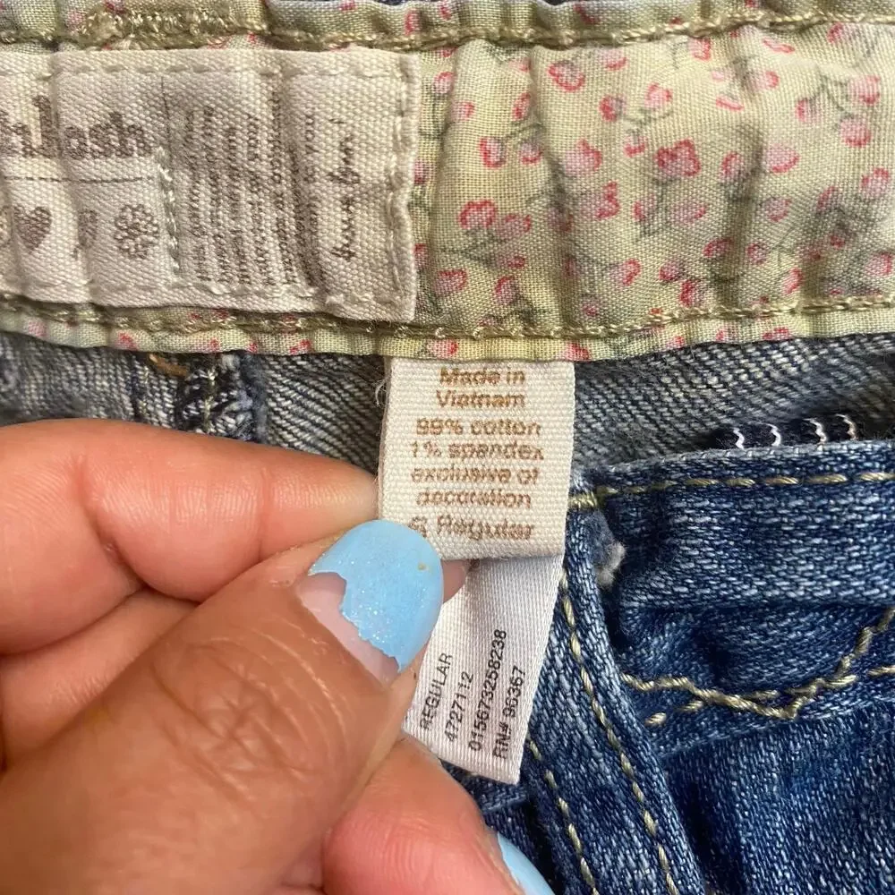 OshKosh B'gosh VTG medium wash snap botom straight leg girls jeans SIZE‎ 6